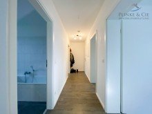 Flur vom Schlafzimmer Hochwertige 2,5-Zimmerwohnung mit Dachterrasse ||�oberhalb vom Kurpark