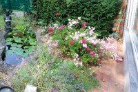 Bild (02726a9988dd2432eb4f09252532952b): Reihenendhaus in absoluter Toplage - teillm�bliert mit tollem Garten
