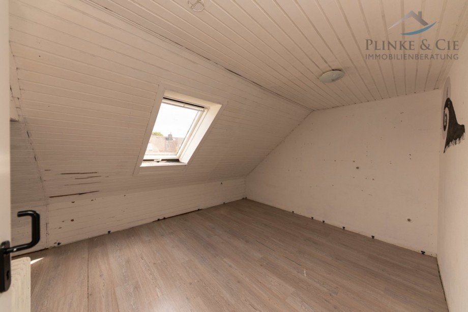 Schlafzimmer DG Reihenmittelhaus Kiel / Holtenau