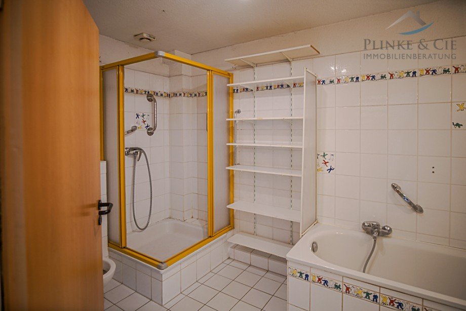 Vollbad mit Dusche Reihenendhaus Kirchbarkau