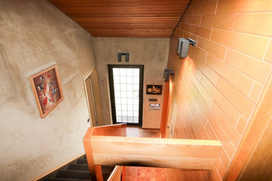 Treppenhaus / Hauseingang Reihenendhaus Neuss Vogelsang