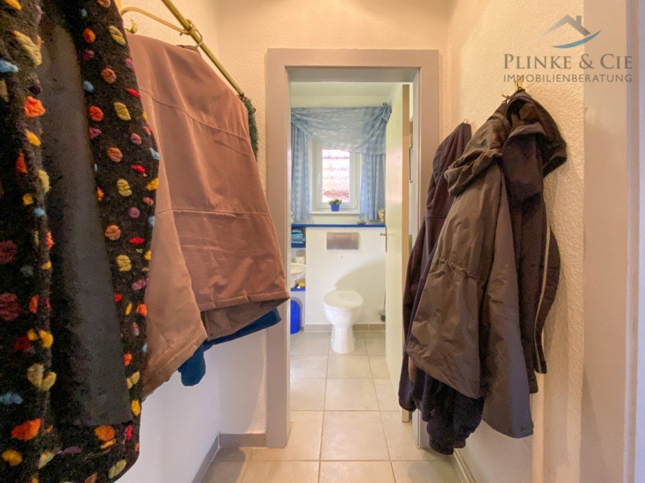 Durchgang zum G�ste WC Reihenendhaus Neum�nster / Eichhof
