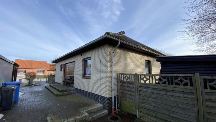 Aussenansicht Auffahrt Einfamilienhaus Wiemersdorf