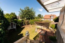 Treppe zum Gaten +++gro�z�gige Landhauswohnung+++ �wie eine Doppelhaush�lfte ||�viel Platz und eigener Garten