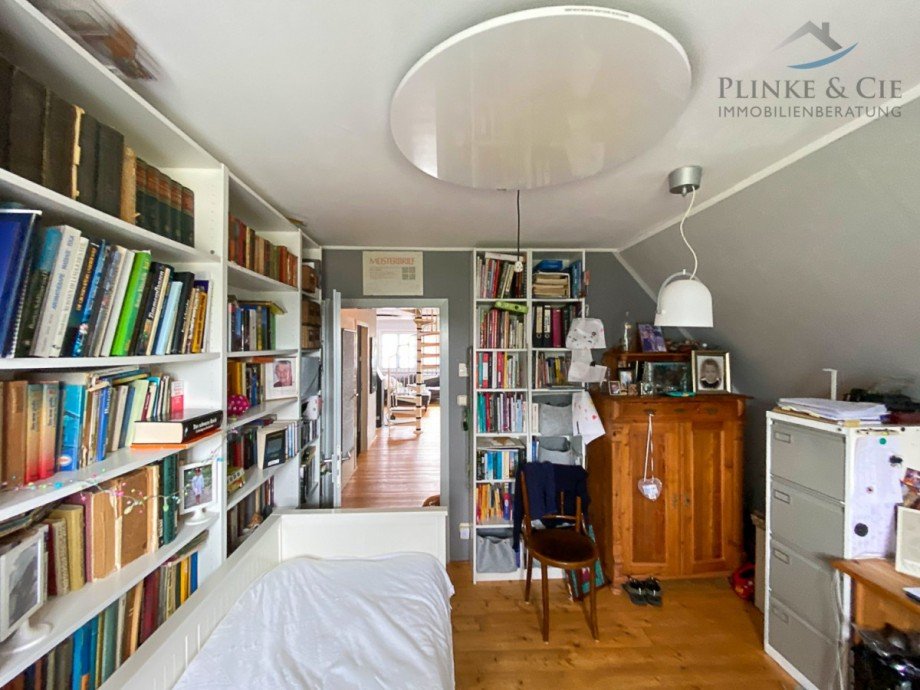 Schlafzimmer 1 OG Einfamilienhaus Stoltenberg