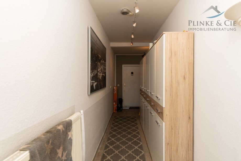 Flur zur Wohnung Erdgeschosswohnung Rumohr