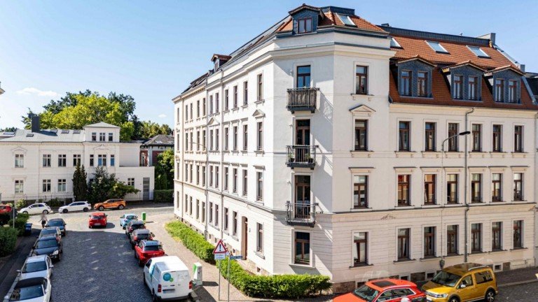 Hausansicht Leipzig / Gohlis Erdgeschosswohnung PREISKNALLER !!! Renditestarke 4-RWG mit 2 B�der, Balkon, mit Top-Austattung