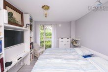 Schlafzimmer ++SELTENHEITSWERT++ EG-Wohnung mit Terrasse und Garten ||�Neuwertig und exzellent Leben||�