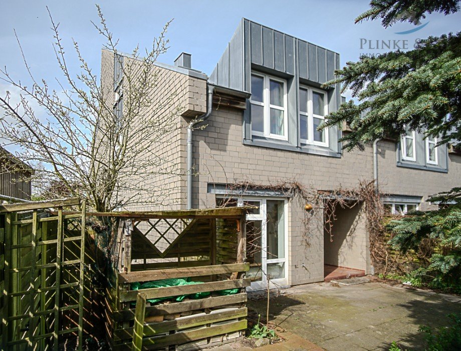 R�ckseite mit Terrasse Reihenendhaus Kirchbarkau