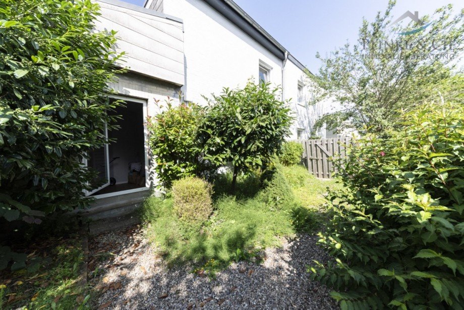 Terrasse f�r Pausen Lager Kiel / Friedrichsort