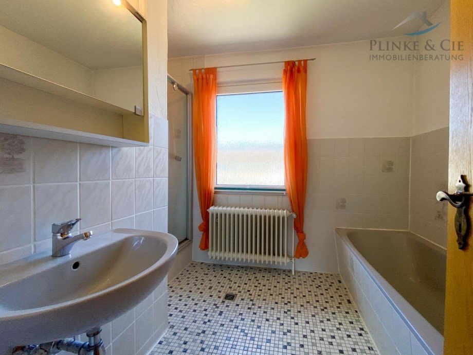 Vollbad Reihenmittelhaus Hamb�hren