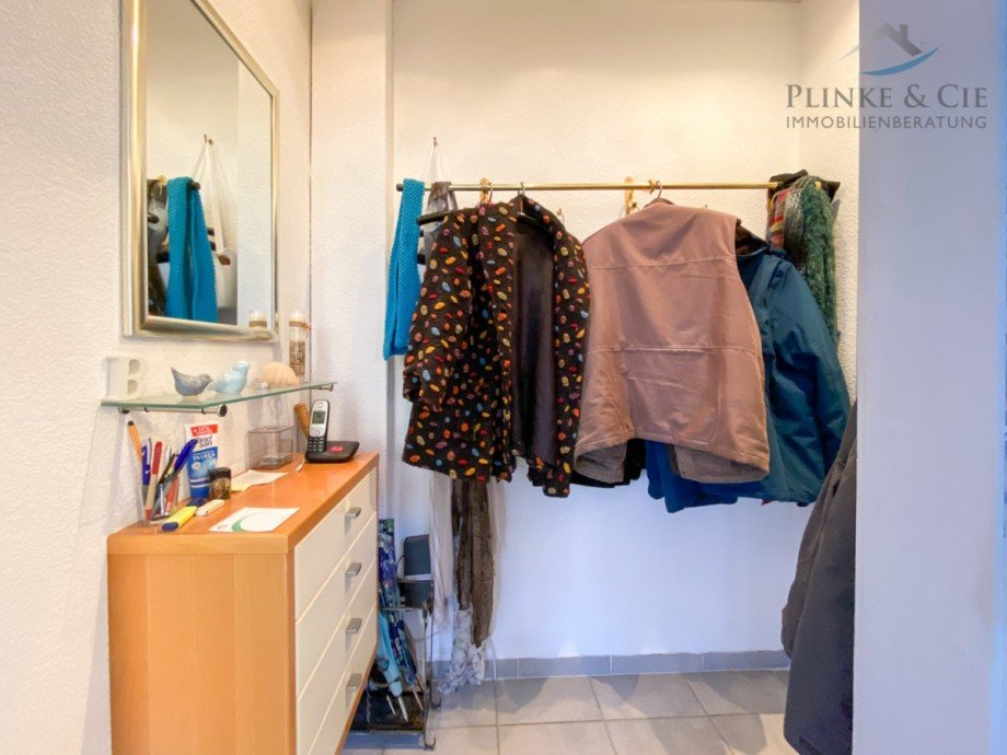Gardrobe Reihenendhaus Neum�nster / Eichhof