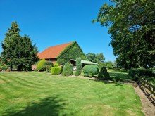 Garten Blick zur Scheune ++PERLE IM SCHAUMBURGER LAND++ leben am Kanal im gepflegten Resthof ||�gr. Grundst�ck & Scheune