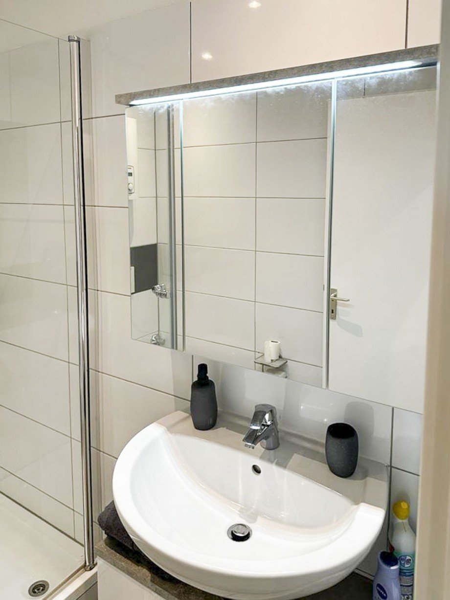 Masterbad Dachgeschosswohnung D�sseldorf - Lohausen