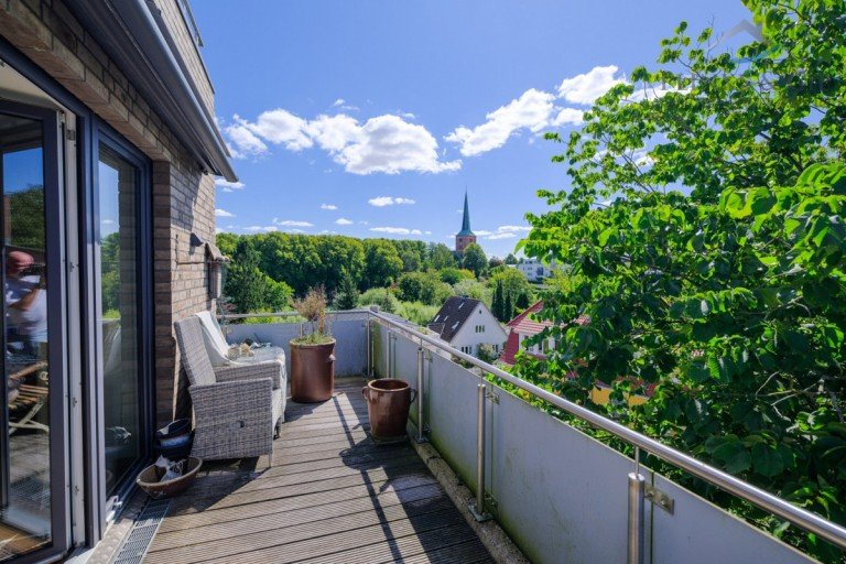 Balkon S�den Bad Segeberg Etagenwohnung +++ neubaugleiches Refugium mit Stil |Sonnenbalkon| gehobene Ausstattung |Aufzug |Stellplatz +++