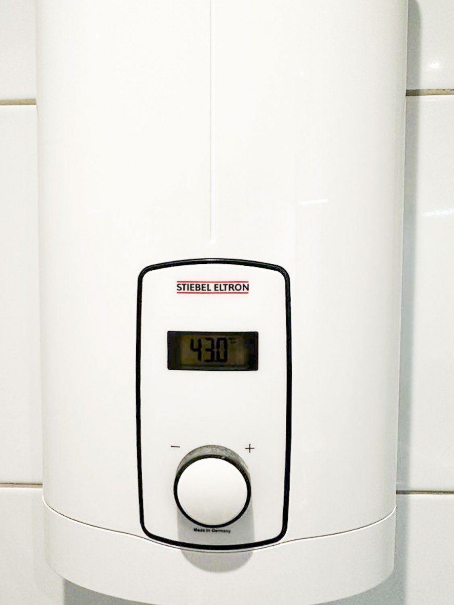 elektronischer_Durchlauferhitzer Dachgeschosswohnung D�sseldorf - Lohausen