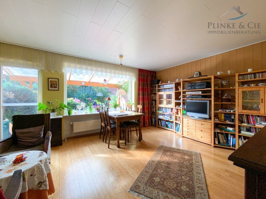 Wohnzimmer Reihenendhaus Neum�nster / Eichhof
