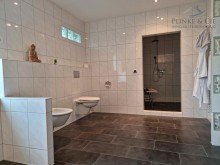 Frisch modernisiertes Badezimmer ++PERLE IM SCHAUMBURGER LAND++ leben am Kanal im gepflegten Resthof ||�gr. Grundst�ck & Scheune