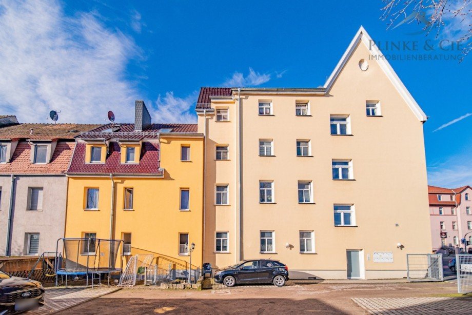 R�ckseite Hof Mehrfamilienhaus Weimar