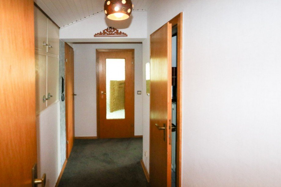 Diele / Flur 1.OG Reihenendhaus Neuss Vogelsang