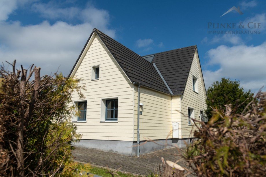 Au�enansicht Stra�e Einfamilienhaus Laboe