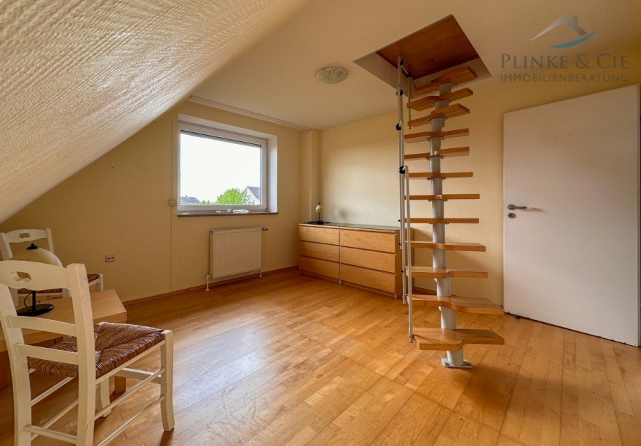 Kinder/G�ste/Hobby Zimmer mit Aufgang zum Spitzboden Einfamilienhaus Gr�mitz / Lenste