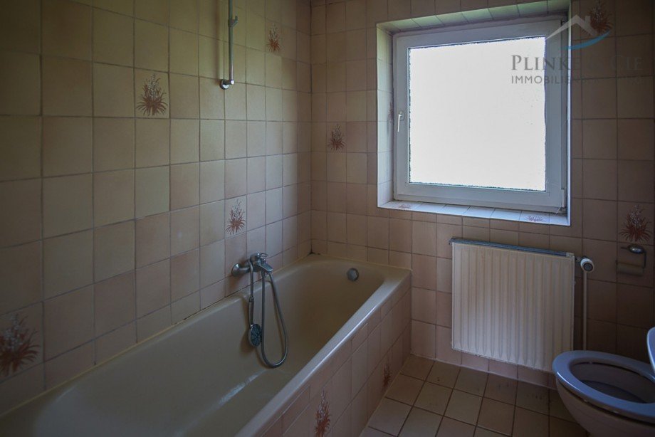 Wannenbad Reihenendhaus Sch�nkirchen