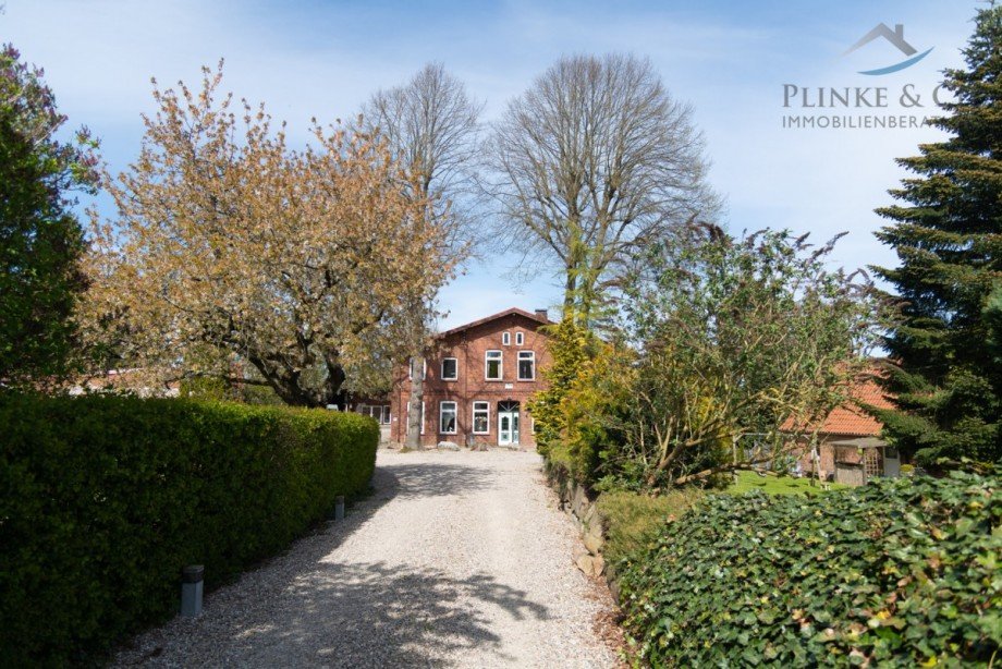 Auffahrt zum Hof Resthof Offendorf