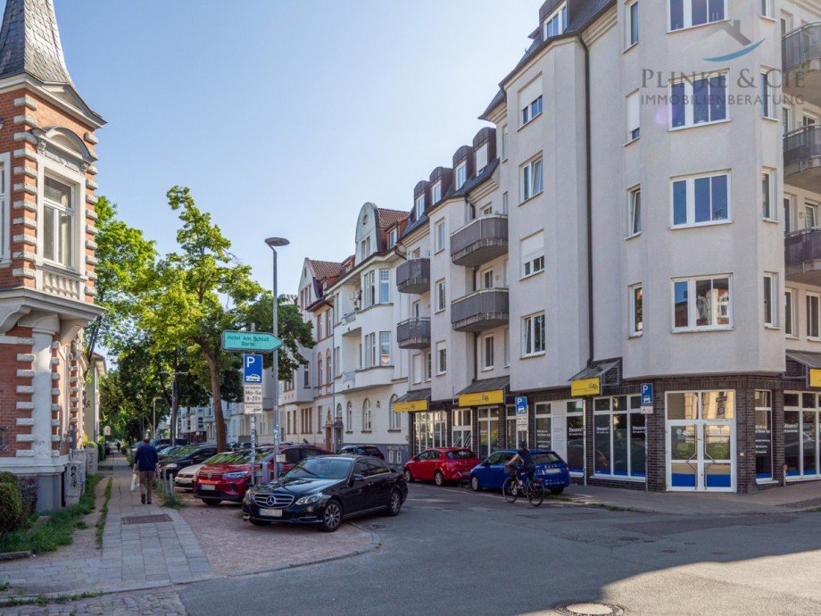 Nachbarbebauung Mehrfamilienhaus Schwerin