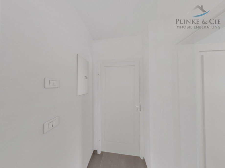 Flur (Bsp) Mehrfamilienhaus K�ln