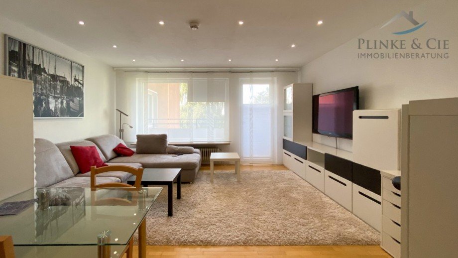 Wohn- & Schlafzimmer Etagenwohnung Schwentinental