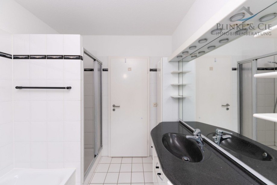 Bad 1 im EG Einfamilienhaus Gr�mitz / Lenste