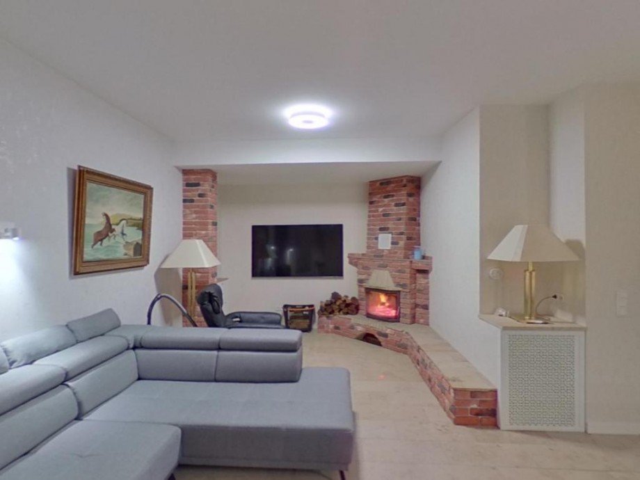 Wohnbereich _mit_Kamin Etagenwohnung D�sseldorf - Unterrath
