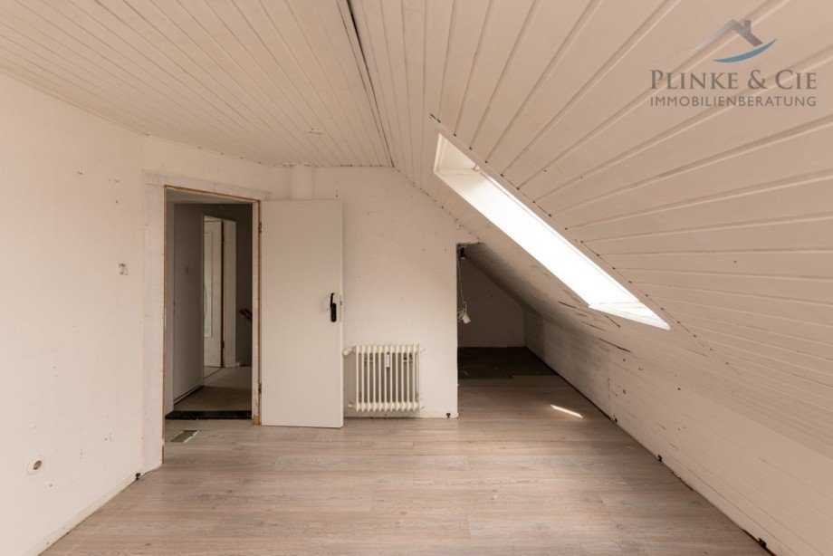 Schlafzimer 1.OG mit Abseite Reihenmittelhaus Kiel / Holtenau
