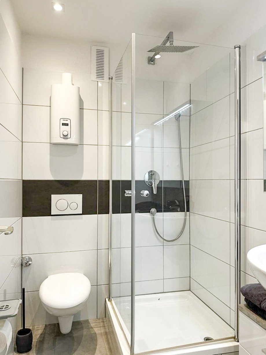 Masterbad_1 Dachgeschosswohnung D�sseldorf - Lohausen