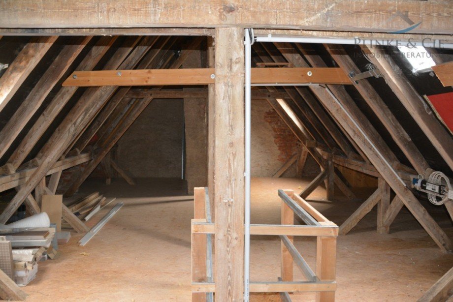 Dachboden Mehrfamilienhaus Weimar