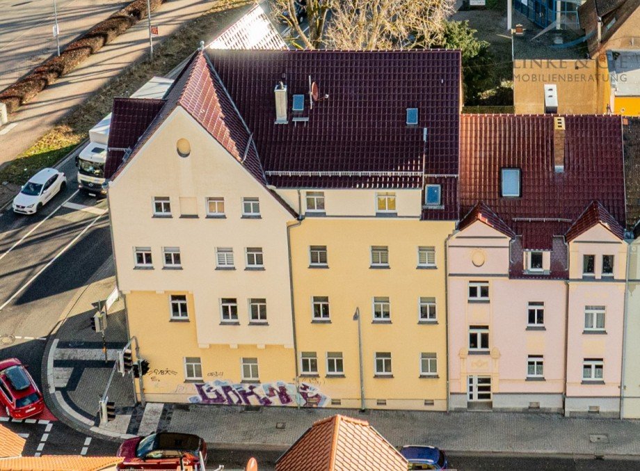Lufbild Seitenansicht Mehrfamilienhaus Weimar