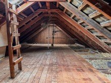 Spitzboden +++Familien-EFH mit Vollkeller, Garage, 861qm in ruhiger Wohnlage- renovierungsbed�rftig+++