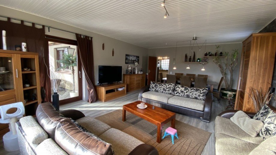 Wohn- & Esszimmer Einfamilienhaus Wiemersdorf