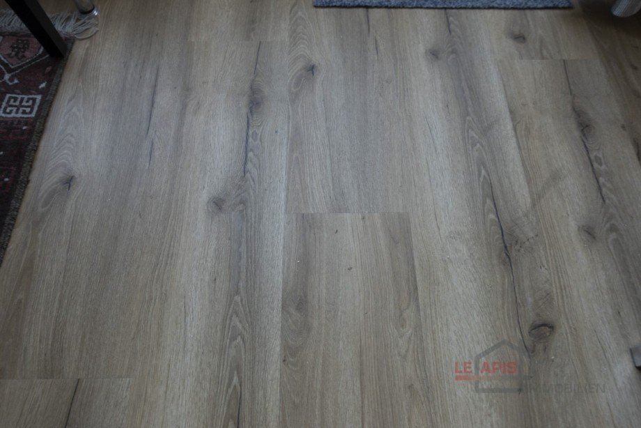 Boden Designvinyl Dachgeschosswohnung D�sseldorf - Lohausen