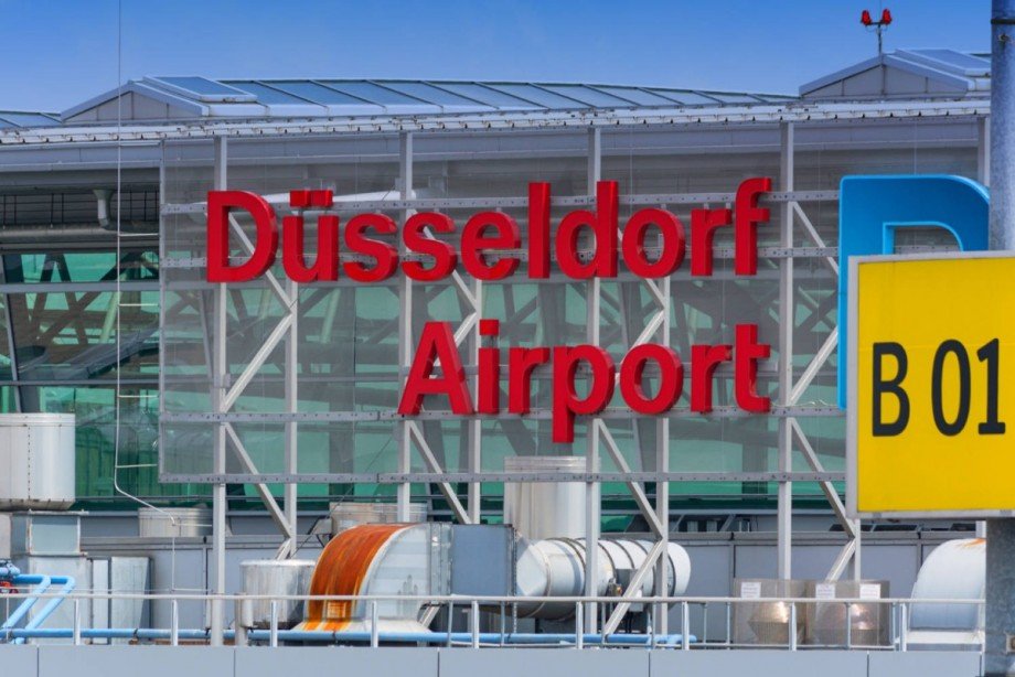 AdobeStock_414735031_Editorial_Use_Only Dachgeschosswohnung D�sseldorf - Lohausen