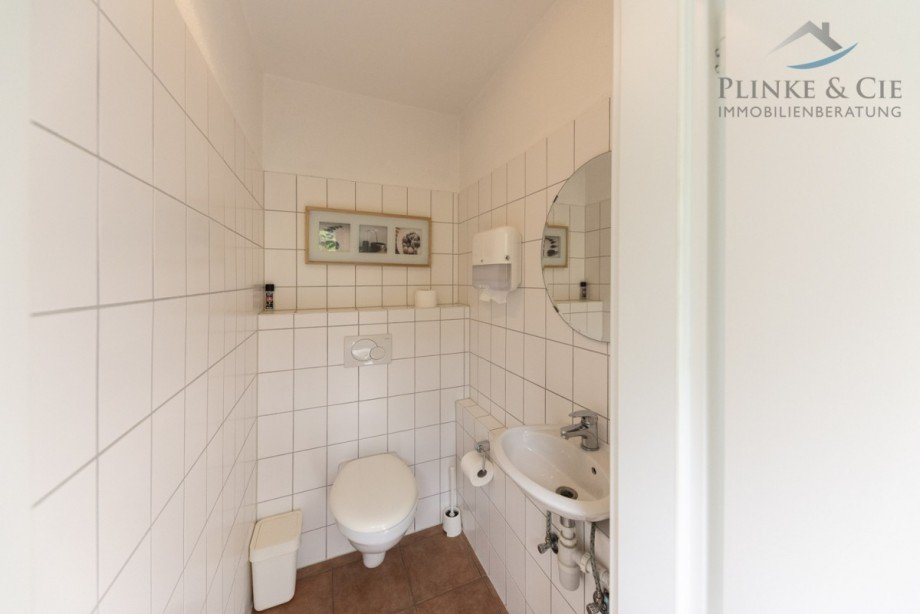 zwei Toiletten Lager Kiel / Friedrichsort